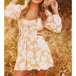 Endless Blu NWT Dress Small boho floral flower cut out back long sleeve cottage